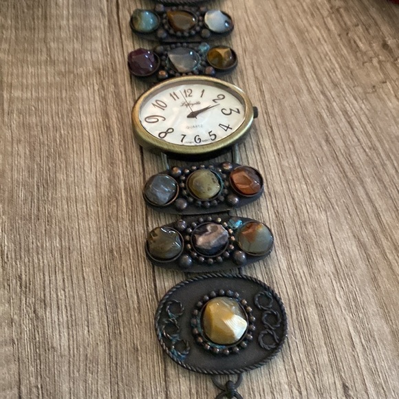 Warmtones bedecked this  Lafayette watch with Quartz movement EUC Needs battery - Picture 3 of 7